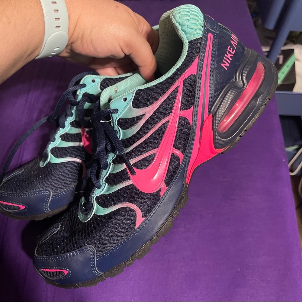 LIKE NEW Nike Running Sneakers blue pink aqua